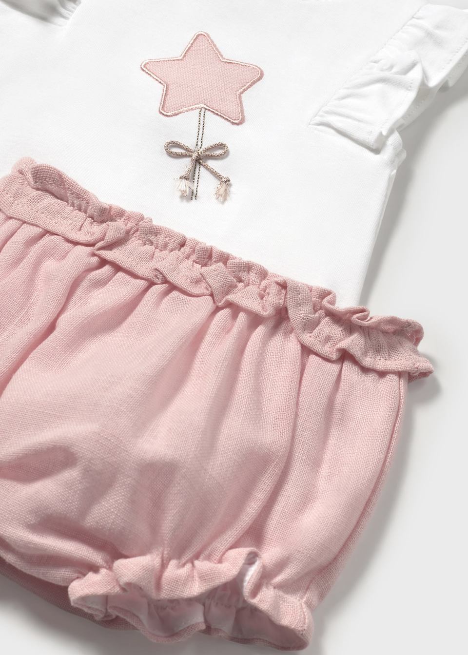 1255 Newborn Bloomers and T-Shirt Set